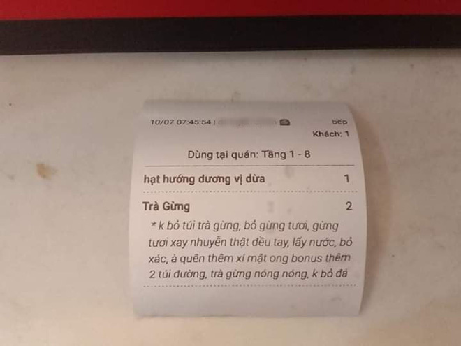 Vị khách khó tính order ly trà gừng nhưng đưa ra 1001 yêu cầu khác nhau, nhân viên phục vụ nghe xong cũng “xanh mặt” - Ảnh 2.