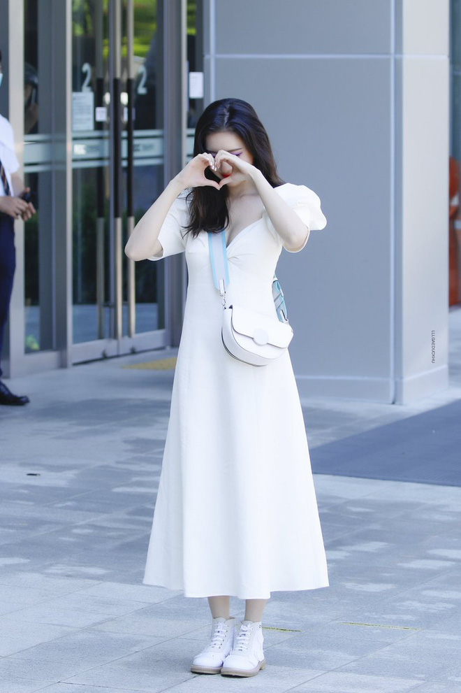 Sunmi diện váy Zara rõ xinh nhưng các “bánh bèo” có thể sắm váy na ná đẹp không kém với giá chỉ bằng một nửa - Ảnh 3.