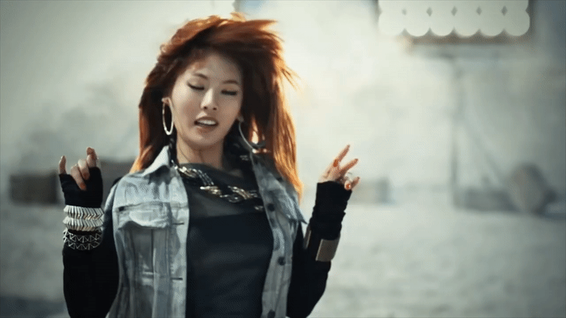 Nhặt sạn trong MV Kpop: BIG3 góp đủ, MV gần tỷ view của BLACKPINK cũng mắc lỗi nhưng buồn cười nhất vẫn là cảnh của V (BTS) - Ảnh 19.