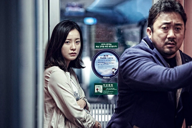 10 sự thật gây choáng về biệt đội Peninsula: Kang Dong Won là họ hàng Gong Yoo, diễn viên nhí toàn người quen từ bom tấn? - Ảnh 4.
