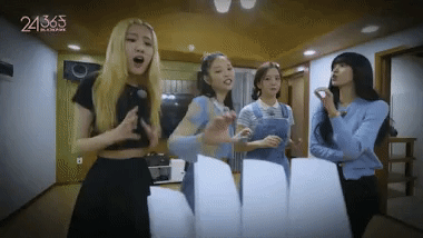 Dậy sóng màn nói xấu sau lưng các thành viên BLACKPINK của Jisoo: Chị cả xéo xắt nhất YG đây rồi! - Ảnh 2.