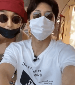 Ji Chang Wook bất ngờ khoe clip hát hò dịp sinh nhật, rất đẹp trai đĩnh đạc cho đến khi... bày trò con bò hoá thành chàng ngốc - Ảnh 4.