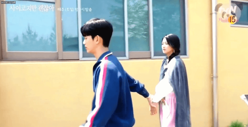 Kim Soo Hyun đứng hình vì một cú chạm của Seo Ye Ji ở hậu trường Điên Thì Có Sao, tưởng anh né thính giỏi lắm mà? - Ảnh 8.