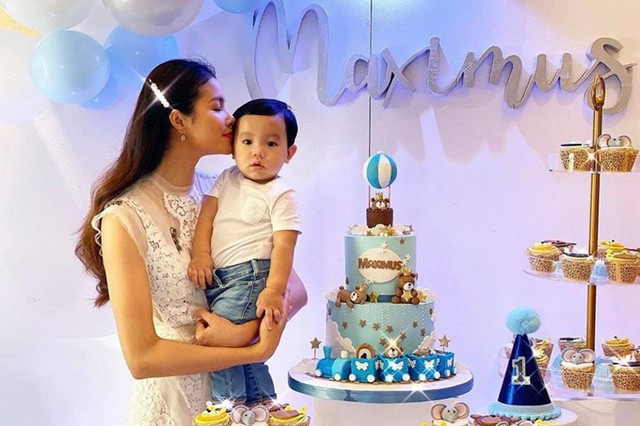 Con trai Phạm Hương lên đồ chỉn chu trong ngày đầu đi học: Nhìn qua là biết mẹ chăm khéo lắm đây này! - Ảnh 8.