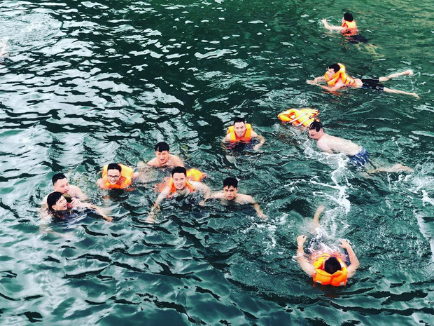 Có gì hay ở vịnh Lan Hạ? - Đảo ngọc Việt Nam được tài tử Leonardo DiCaprio “lăng xê” trên Instagram - Ảnh 11.