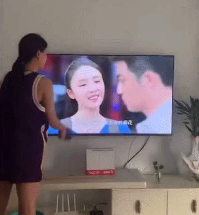 Fan cuồng 30 Chưa Phải Là Hết nô nức quăng dép, che màn hình mỗi khi tiểu tam xuất hiện - Ảnh 1.