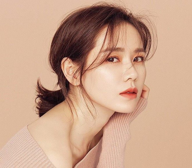 Dàn mỹ nhân phim 4 Mùa sau 2 thập kỷ: Song Hye Kyo - Han Hyo Joo ngập bê bối, Son Ye Jin - Choi Ji Woo lại nở rộ bất ngờ - Ảnh 14.