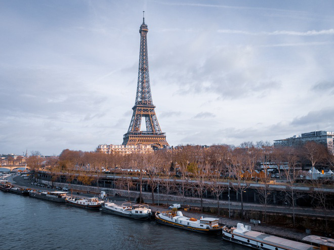TripAdvisor công bố danh sách các điểm đến bị phàn nàn nhiều nhất  trên thế giới: Tháp Eiffel chiếm vị trí đầu tiên - Ảnh 1.