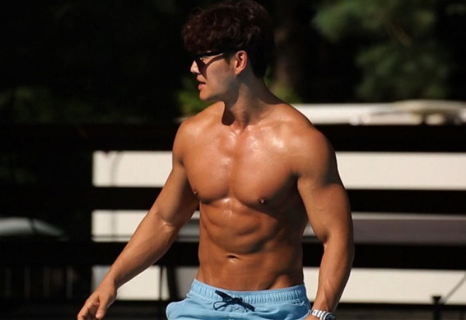 Kim Jong Kook: Tôi không tập gym vì phụ nữ. Điều tôi cần là một cô gái thích ngoại hình cơ bắp - Ảnh 3.