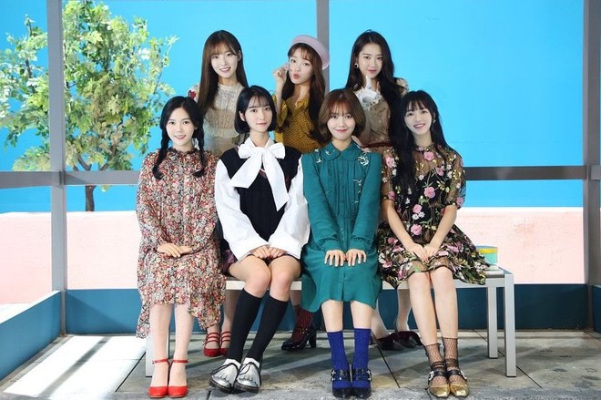 Sự nghiệp các girlgroup “khai sinh” năm 2015: GFRIEND vịt hóa thiên nga, TWICE sau 5 năm vẫn là nhóm top đầu còn “em gái T-ARA” bị đoán sớm tan rã - Ảnh 12.
