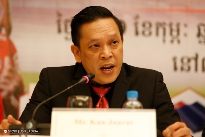 CEO Muangthong United đích thân lên tiếng về tin đồn Văn Lâm sắp rời Thái Lan - Ảnh 1.