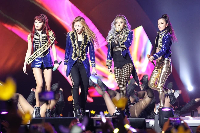 11 năm tồn tại của cái tên 2NE1: Từ girlgroup quái chiêu không ai đọ lại đến danh hiệu huyền thoại Kpop đứt gánh giữa đường - Ảnh 29.