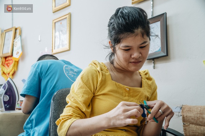Anh giám đốc đặt tên Vụn cho doanh nghiệp, đi hết 17 phường của quận Hà Đông để chiêu mộ người khuyết tật biến rác thành vàng - Ảnh 10.