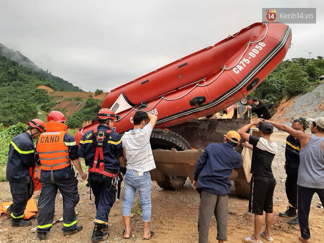 Khung cảnh kinh hoàng tại khu nhà điều hành thủy điện Rào Trăng 3 bị đất đá vùi lấp - Ảnh 1.