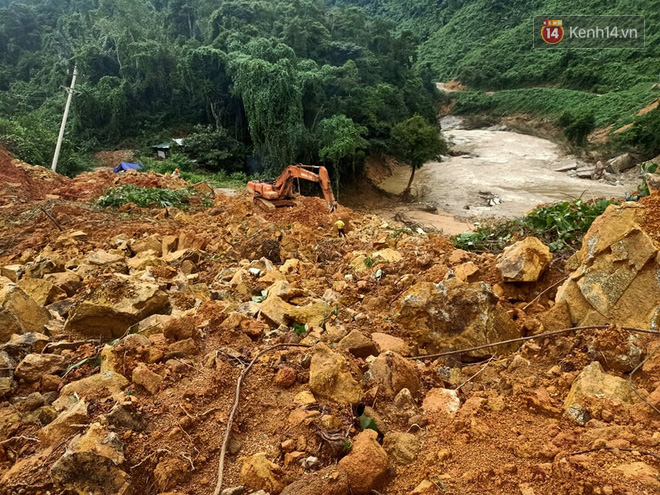 Khung cảnh kinh hoàng tại khu nhà điều hành thủy điện Rào Trăng 3 bị đất đá vùi lấp - Ảnh 6.