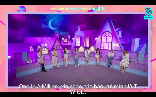 Tròn 5 năm debut, TWICE mở buổi live đặc biệt: Jeongyeon vắng mặt, các thành viên không ngại spoil ca khúc mới khiến fan sướng rơn - Ảnh 2.