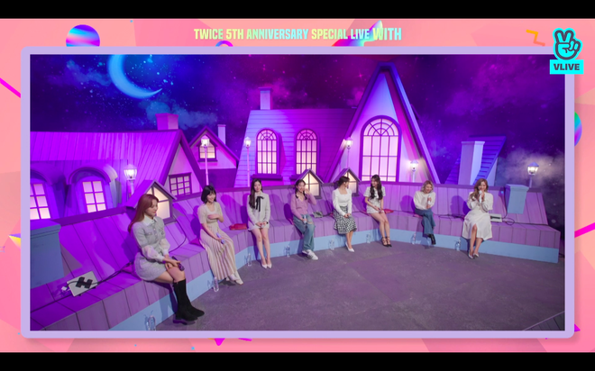 Tròn 5 năm debut, TWICE mở buổi live đặc biệt: Jeongyeon vắng mặt, các thành viên không ngại spoil ca khúc mới khiến fan sướng rơn - Ảnh 3.