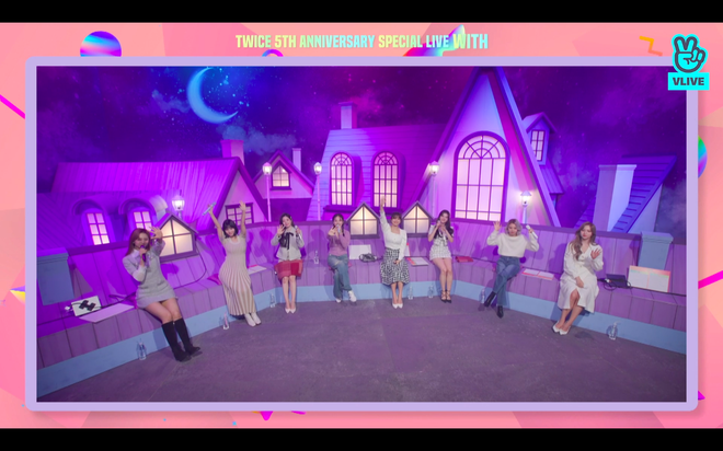 Tròn 5 năm debut, TWICE mở buổi live đặc biệt: Jeongyeon vắng mặt, các thành viên không ngại spoil ca khúc mới khiến fan sướng rơn - Ảnh 114.