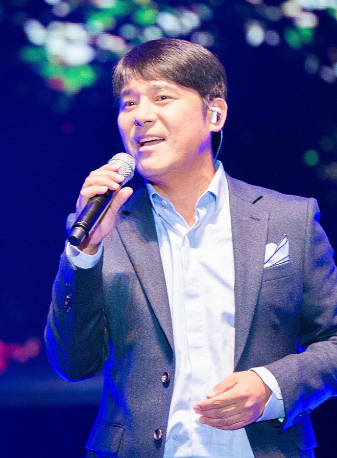 Hari Won thi chụp ảnh cùng thần tượng thắng luôn album có chữ ký, phấn khích đến mức rớt luôn liêm sỉ - Ảnh 8.