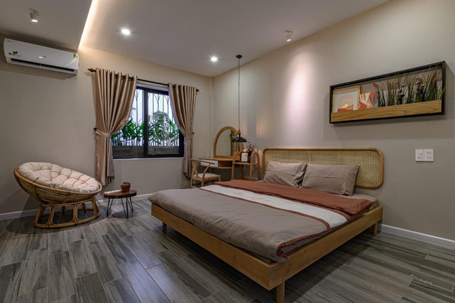 Ngôi nhà 62m2 ở Đà Nẵng có mặt tiền lệch tầng độc đáo, không gian bên trong tuy đơn giản nhưng cực chill - Ảnh 8.