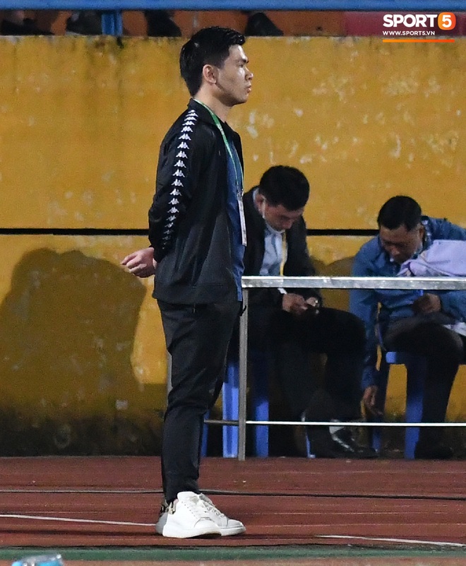 Chủ tịch 9x của Hà Nội FC ăn mừng hụt, hồi hộp đến mức không dám xem khi Hà Nội FC gặp khó - Ảnh 9.