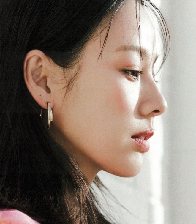 Dân tình đang phát cuồng vì bộ ảnh tạp chí mới của Lee Hyori: Ôi, nữ hoàng đã trở lại rồi! - Ảnh 4.
