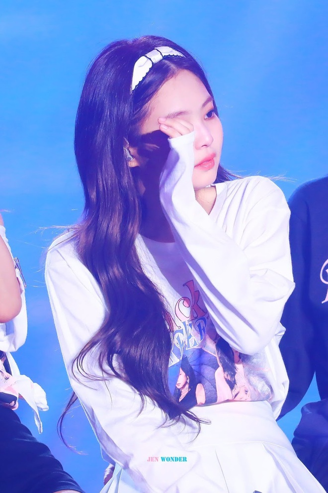 Jennie từng khóc nức nở đến nỗi không thể hát trong concert, hoá ra cứ nghe ca khúc này của BLACKPINK là yếu lòng? - Ảnh 4.