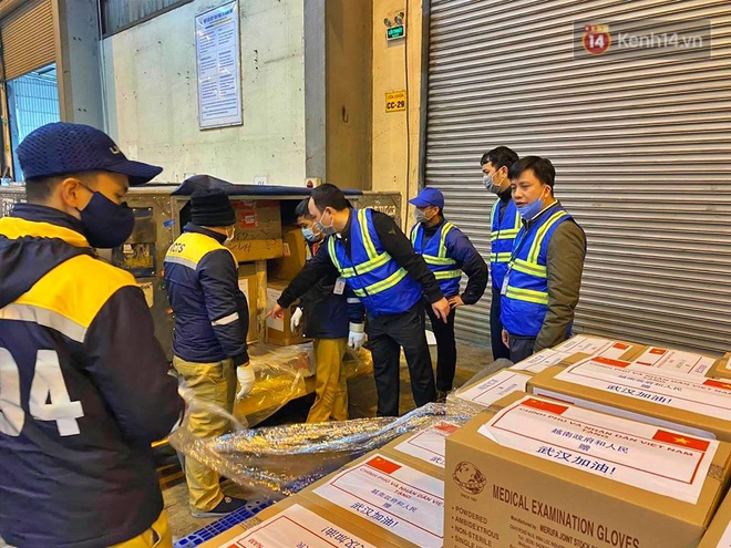 Phi hành đoàn chuyến bay của Vietnam Airlines sang Vũ Hán đón công dân được cách ly theo dõi sức khỏe trong 14 ngày - Ảnh 8.