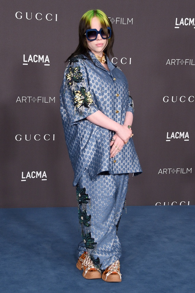 Bất ngờ lý do sau việc thiên tài Grammy Billie Eilish toàn mặc đồ siêu rộng, tưởng đơn giản nhưng lại rất đáng suy ngẫm - Ảnh 4.