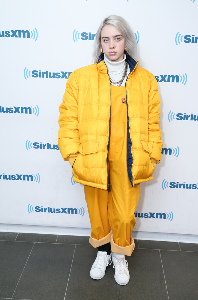 Bất ngờ lý do sau việc thiên tài Grammy Billie Eilish toàn mặc đồ siêu rộng, tưởng đơn giản nhưng lại rất đáng suy ngẫm - Ảnh 5.