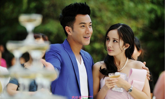 Sao đã kết hôn đứng cạnh đồng nghiệp khác giới: Lee Byung Hun tránh Suzy như tránh tà, Dương Mịch thả thính dàn trai đẹp - Ảnh 28.