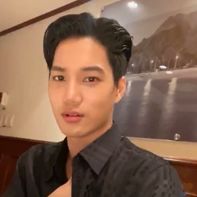 Tập tành quay mukbang chiều fan hâm mộ, Kai (EXO) khiến dân tình thi nhau thả tim ầm ầm bởi những khoảnh khắc cực dễ thương - Ảnh 5.