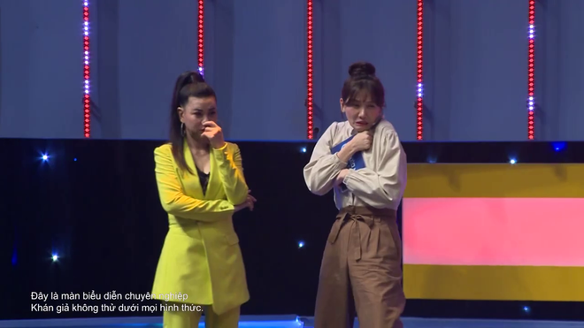Hari Won, Võ Hoàng Yến ôm nhau khóc thét xem “dị nhân” dùng đầu “cân” chiếc xe tải 5 tấn - Ảnh 11.