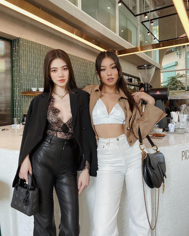 Street style sao Việt: Trấn Thành tự thấy mình chất như một cây vàng nhưng mix cao tay nhất phải là chị em Yến Trang - Yến Nhi - Ảnh 10.