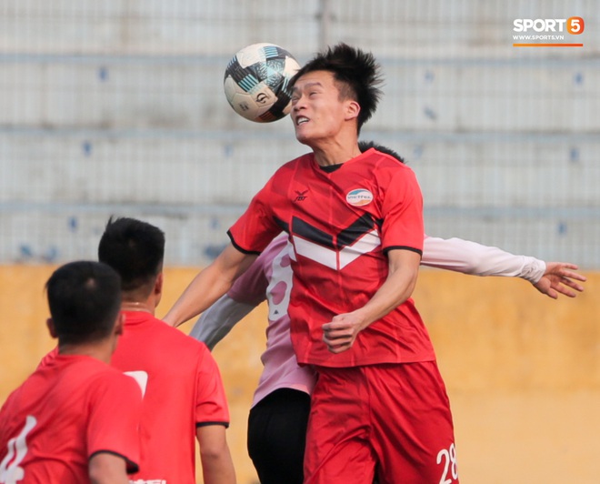 Quang Hải không khoẻ, tái phát chấn thương từ SEA Games, Hà Nội FC bị Viettel cầm hoà trong trận giao hữu - Ảnh 9.