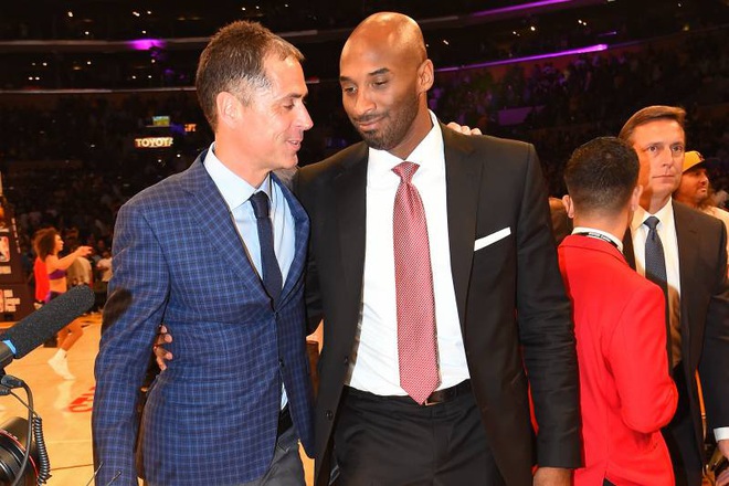 CEO của Los Angeles Lakers chia sẻ về những dòng tin nhắn sau cùng của Kobe Bryant, khiến nhiều khán giả bật khóc vì xúc động - Ảnh 2.