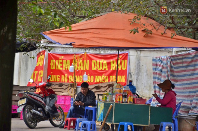 Sự thật sau tấm biển giải cứu khoai lang Gia Lai trên vỉa hè Hà Nội: Người bán thừa nhận lấy hàng từ chợ đầu mối để kiếm lời - Ảnh 5.