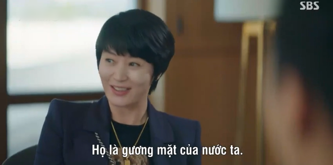 Kim Hye Soo chơi sang, mời hẳn BTS cho sinh nhật khách VIP trong HYENA tập 3 - Ảnh 3.