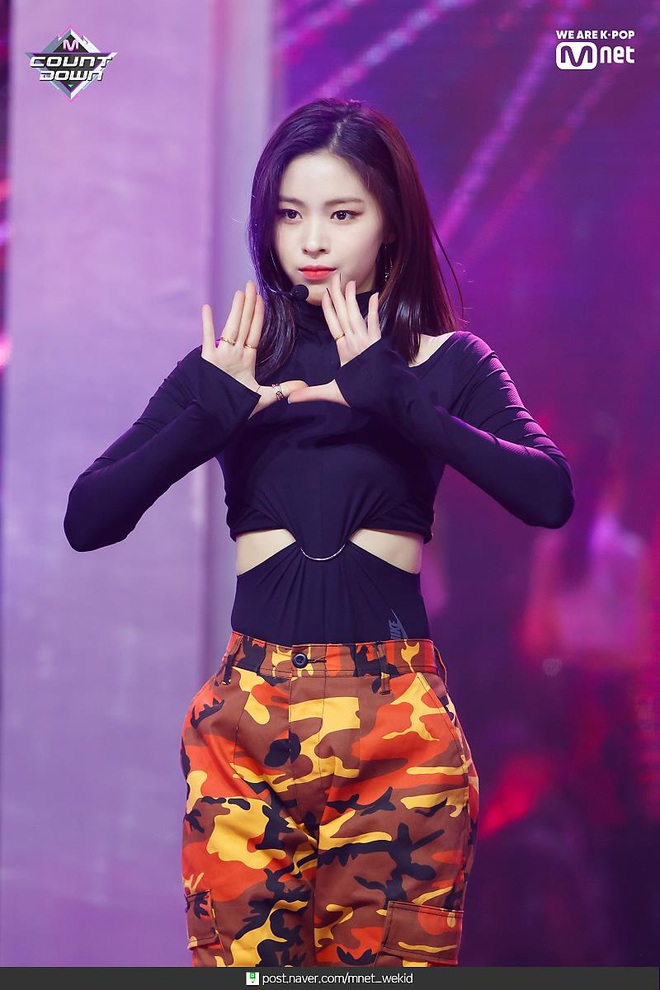 JYP muốn chia rẽ nội bộ ITZY đấy à: Center bị cho ra rìa, main vocal thua thiệt line hát, main dancer lên hình 8 giây, còn lại của Yeji tất? - Ảnh 2.