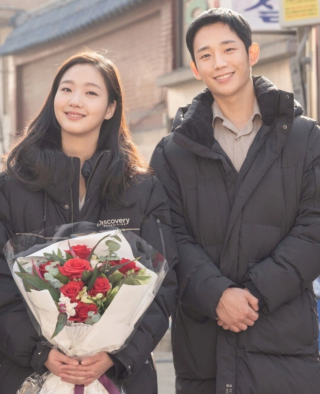 Kim Go Eun: Nàng thơ mới của Lee Min Ho gây tranh cãi từ visual, phim 18  đến tình chú cháu và tài năng bùng nổ bất ngờ - Ảnh 18.