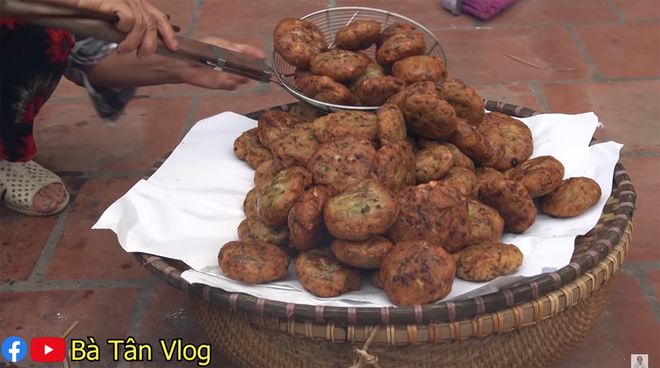 Bà Tân xuất chiêu làm mâm chả cá rô phi siêu to khổng lồ, ăn quá hợp giữa thời tiết miền Bắc lúc này - Ảnh 6.