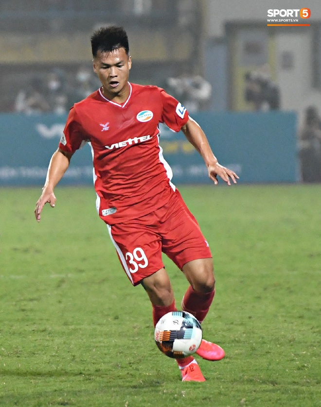 Tuyển thủ Việt Nam dự U20 World Cup hồi sinh thần kỳ sau 2 năm bị chấn thương kinh hoàng, ghi điểm mạnh với trợ lý Lee Young-jin - Ảnh 9.