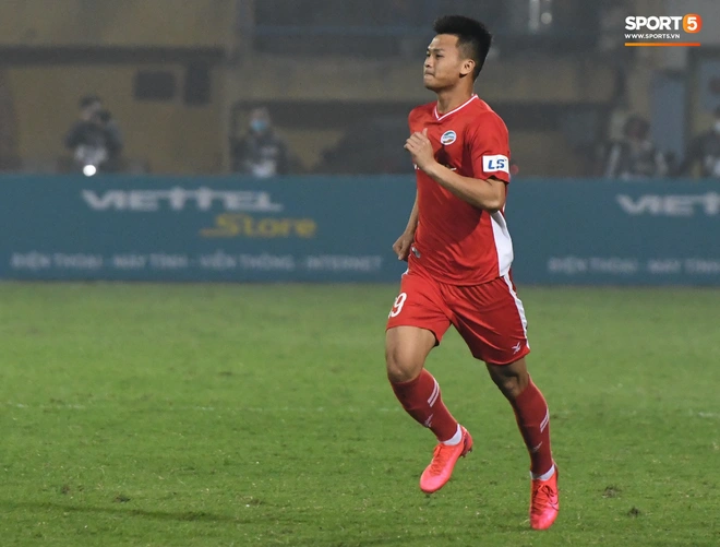 Tuyển thủ Việt Nam dự U20 World Cup hồi sinh thần kỳ sau 2 năm bị chấn thương kinh hoàng, ghi điểm mạnh với trợ lý Lee Young-jin - Ảnh 2.