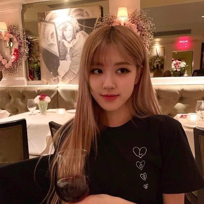 Fan Việt truyền tay nhau bộ ảnh “đi ăn tối nay cùng Rosé (BLACKPINK)” khắp Facebook: Cô bạn gái mà ai cũng muốn ở bên là đây! - Ảnh 11.