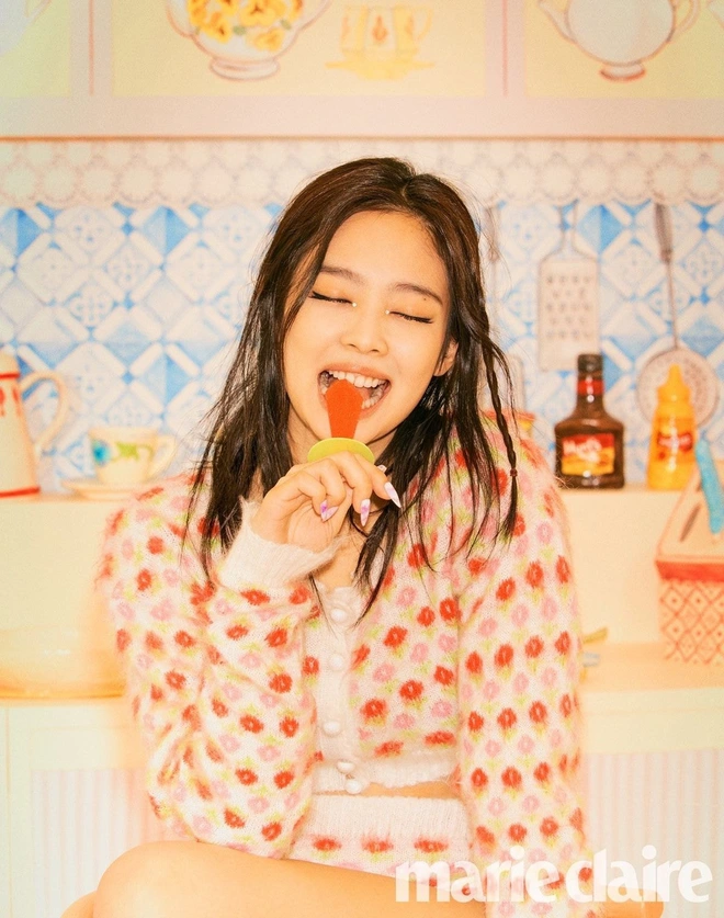 Full không che bộ ảnh tạp chí cực hot của Jennie (BLACKPINK): Nhan sắc, thần thái xứng đáng nữ hoàng Lục đại tạp chí - Ảnh 8.