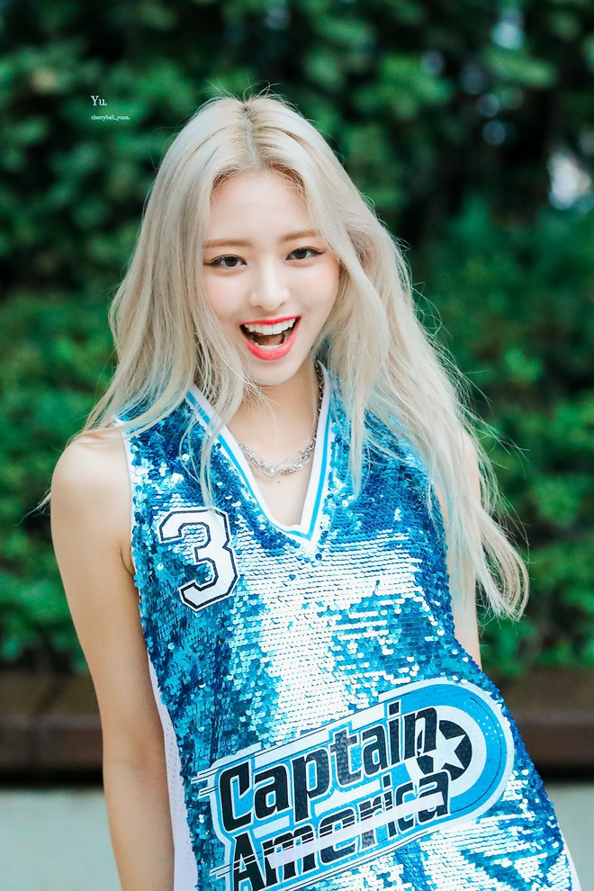 Có vỏn vẹn 12 bài hát nhưng tân binh ITZY gây tranh cãi khi main vocal hát ít hơn… main dancer, center Ryujin chưa phải người thiệt thòi nhất - Ảnh 28.