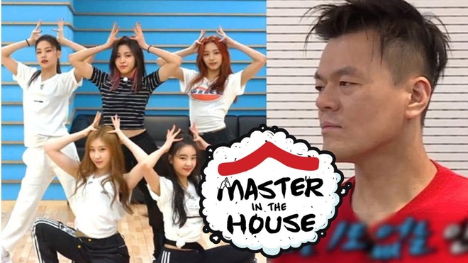 Chỉ lướt qua vài giây hậu trường của ITZY mà ai nhìn cũng xót xa: Lên hình tươi rói nhưng diễn xong là mệt rũ người, thở dài đầy nặng nhọc - Ảnh 1.