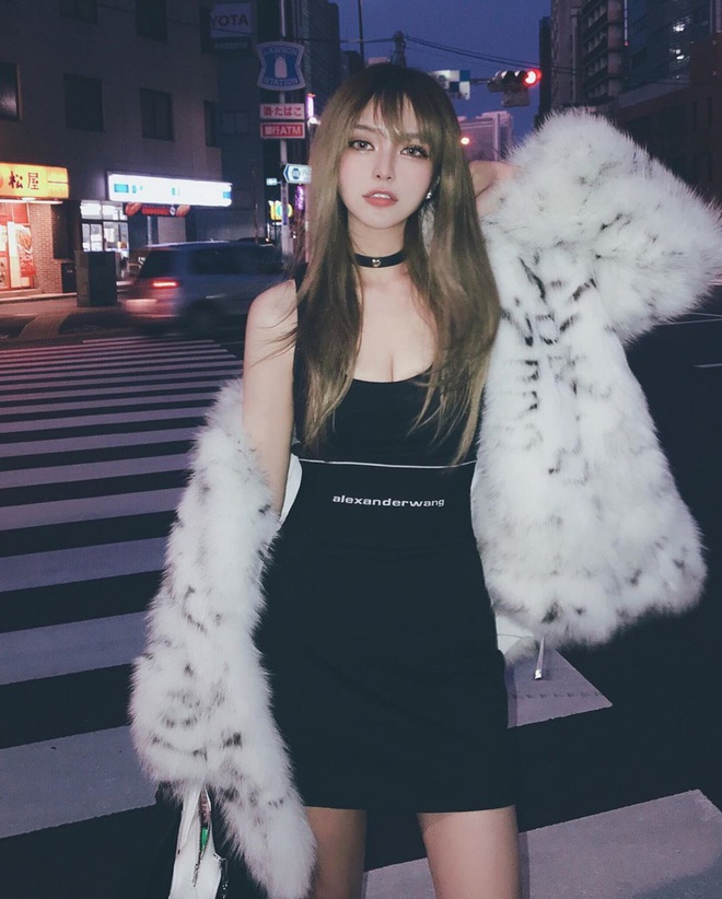 Bạn gái La Chí Tường khiến Cnet ngộp thở với body nóng bỏng từng milimet, U35 nhưng khiến đàn em chạy dài - Ảnh 3.