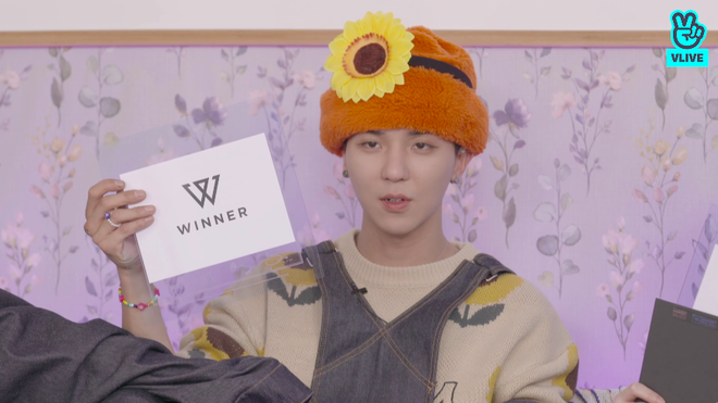 Mino cười không khép được miệng khi các thành viên WINNER đánh úp bí mật tổ chức sinh nhật ngay trong buổi showcase comeback - Ảnh 16.