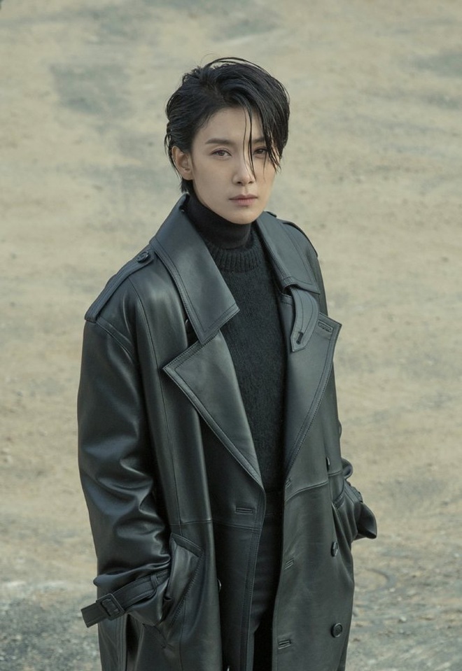 4 chị đại oanh tạc màn ảnh Hàn đầu 2020: Luật sư siêu ngầu Kim Hye Soo không đọ lại độ hot của mĩ nhân cảnh nóng này - Ảnh 14.